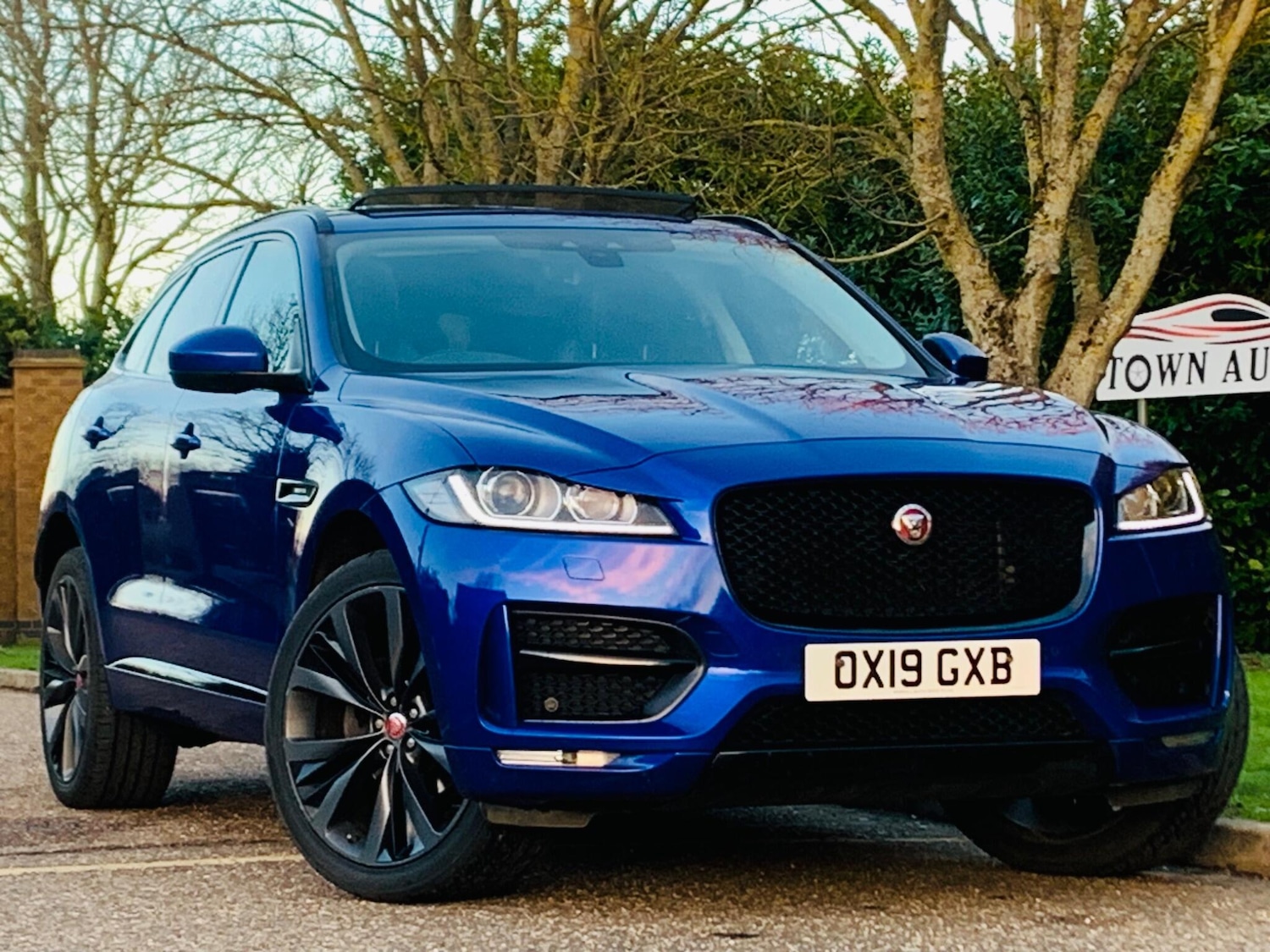 Used Jaguar F-Pace 2019 for sale - 77097382: Photo 3