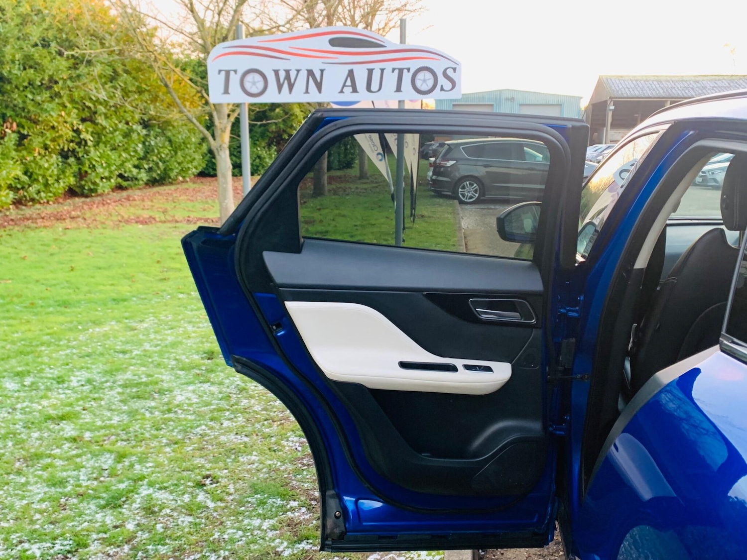 Used Jaguar F-Pace 2019 for sale - 77097382: Photo 41