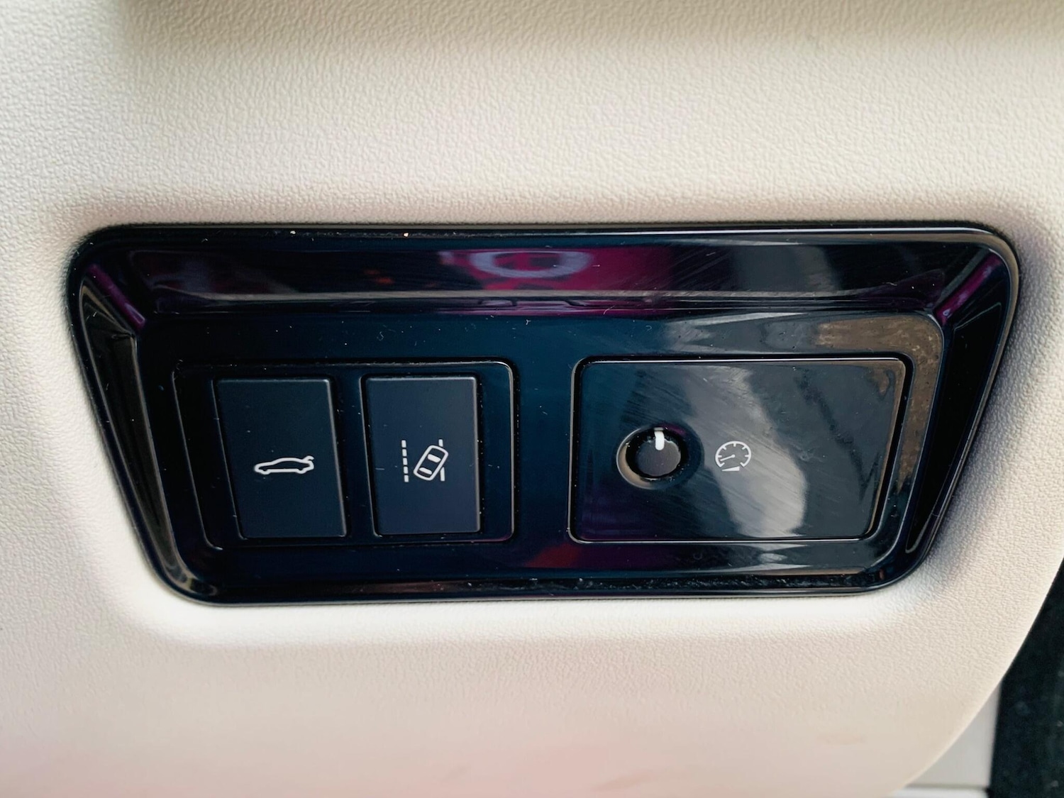 Used Jaguar XF 2015 for sale - 77242774: Photo 13