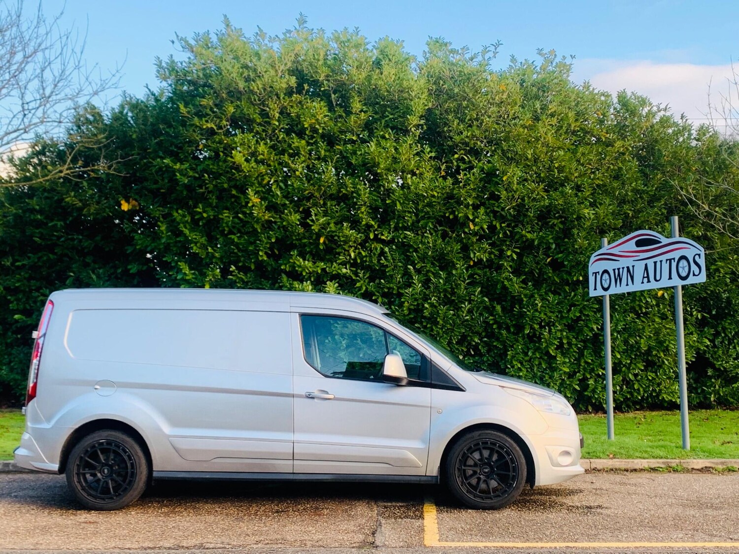 Used Ford Transit Connect 2017 for sale - 76743251: Photo 11