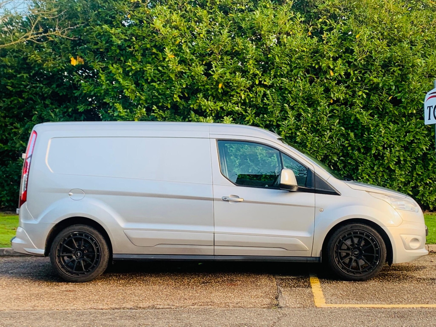 Used Ford Transit Connect 2017 for sale - 76743251: Photo 12