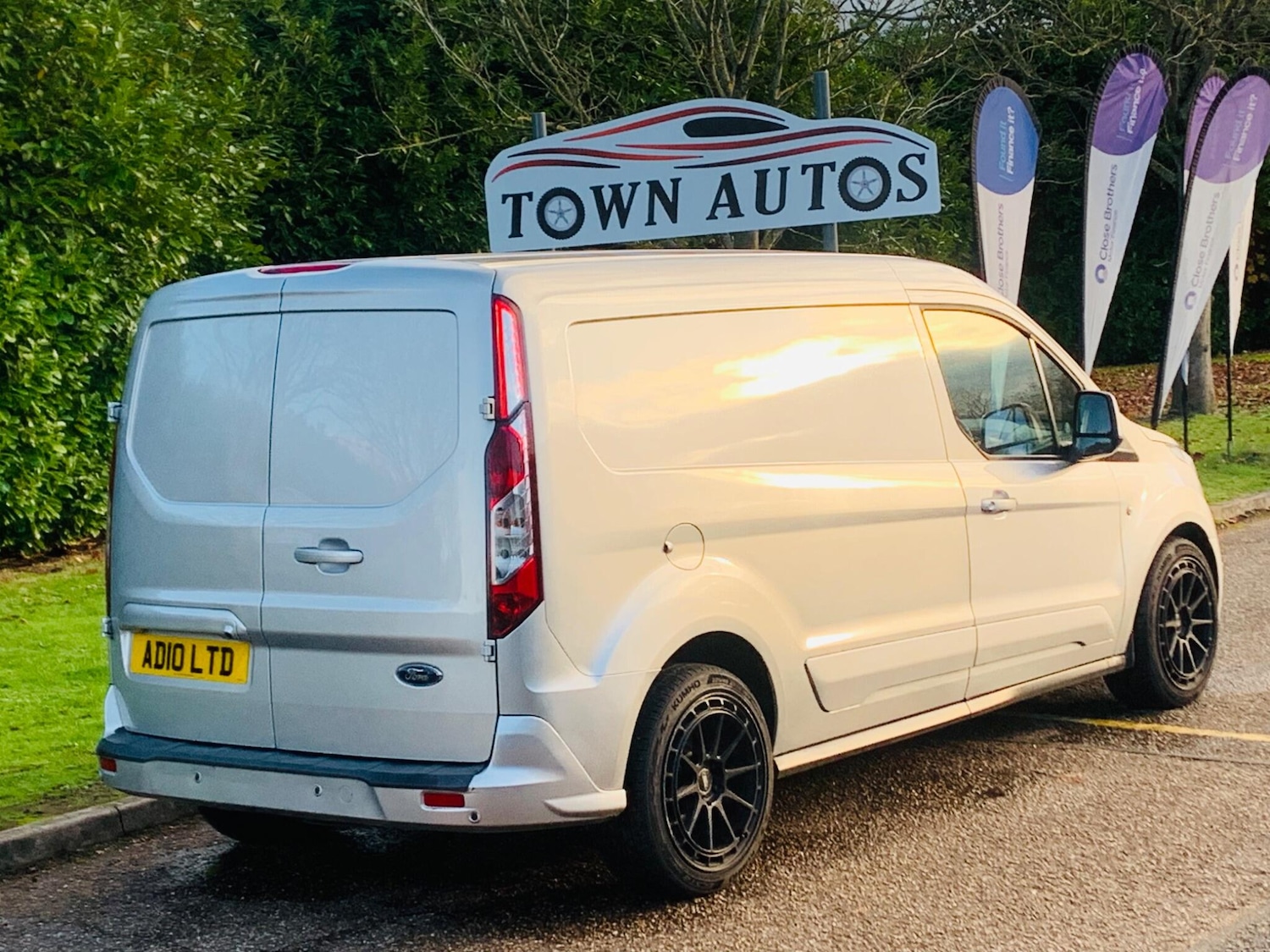 Used Ford Transit Connect 2017 for sale - 76743251: Photo 13