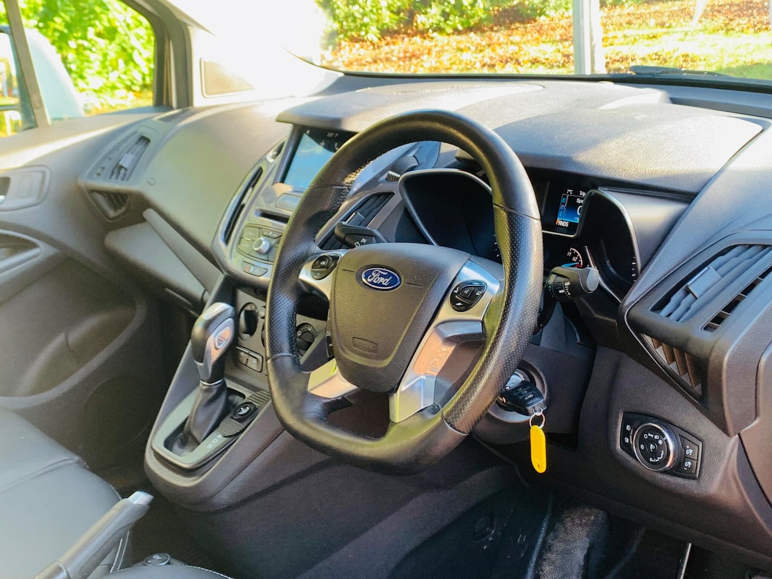 Used Ford Transit Connect 2017 for sale - 76743251: Photo 24