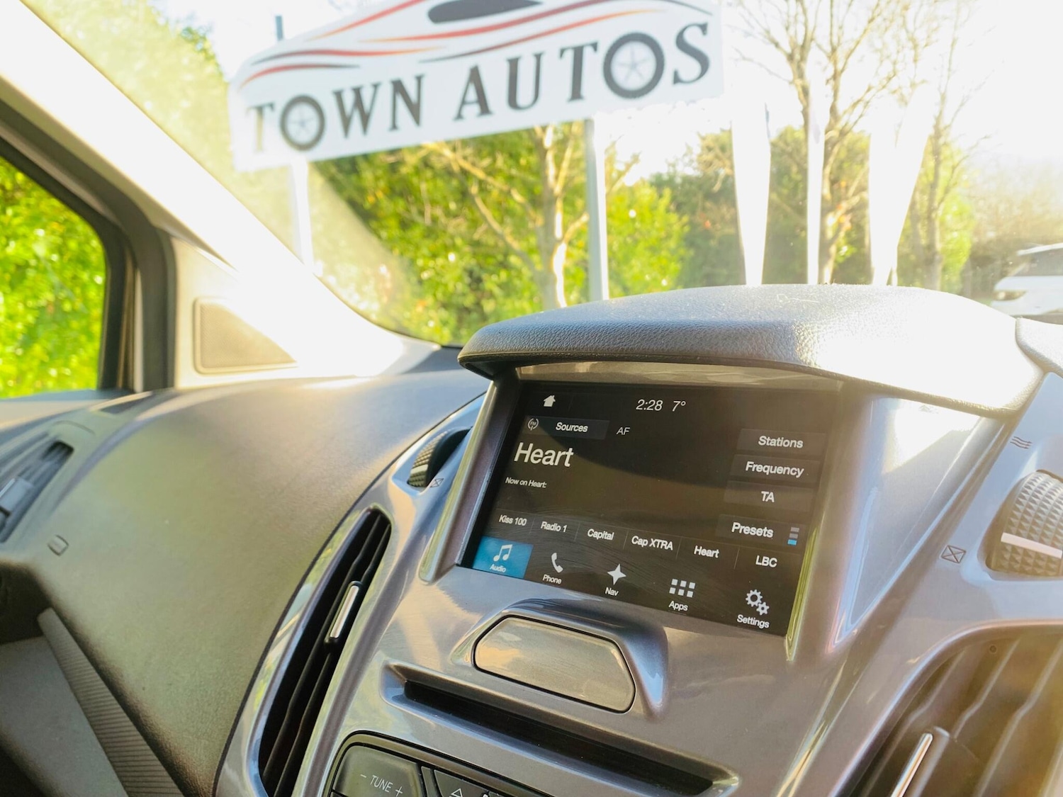 Used Ford Transit Connect 2017 for sale - 76743251: Photo 47