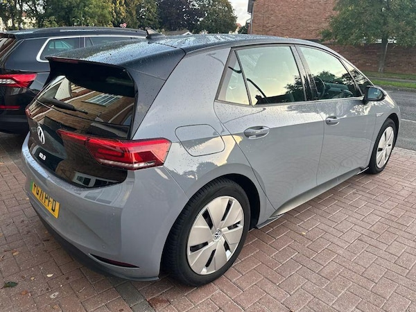 Used Volkswagen ID.3 2021 for sale - 76200574: Photo 3