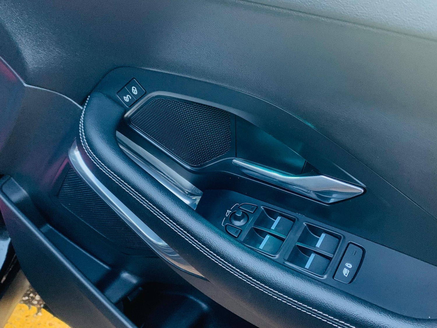 Used Jaguar E-Pace 2019 for sale - 77016899: Photo 17