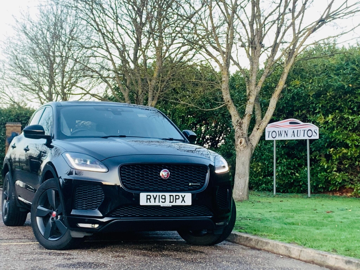 Used Jaguar E-Pace 2019 for sale - 77016899: Photo 4