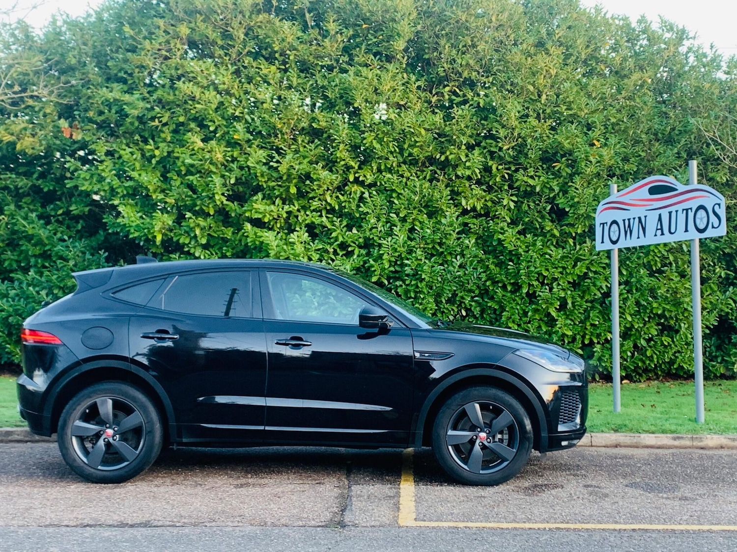 Used Jaguar E-Pace 2019 for sale - 77016899: Photo 6