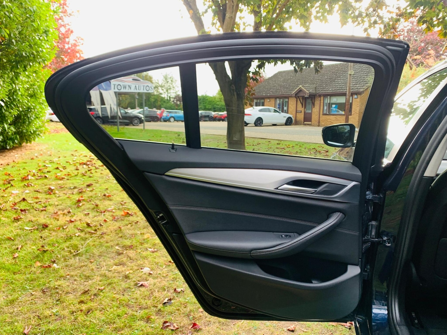 Used BMW 5 Series 2017 for sale - 75949580: Photo 57