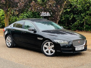 Used Jaguar XE 2017 for sale - 79465151: Photo