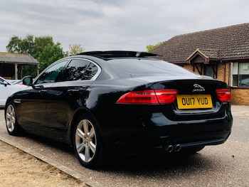 Used Jaguar XE 2017 for sale - 79465151: Photo