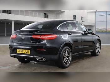 Used Mercedes-Benz GLC 2018 for sale - 77633363: Photo