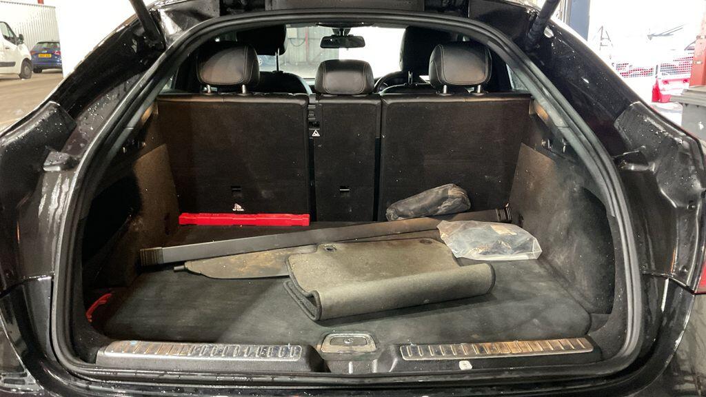 Used Mercedes-Benz GLC 2018 for sale - 77633363: Photo 7