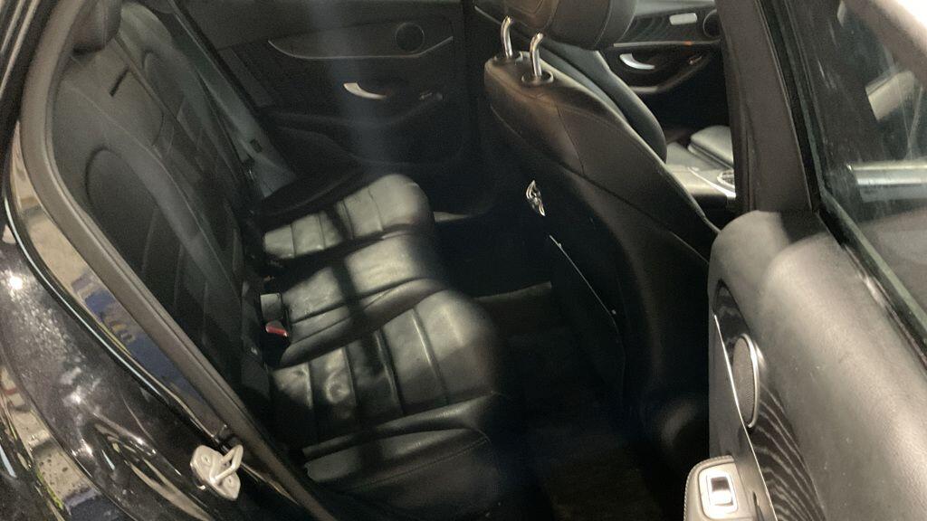 Used Mercedes-Benz GLC 2018 for sale - 77633363: Photo 8