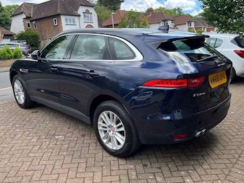 Used Jaguar F-Pace 2016 for sale - 78946496: Photo
