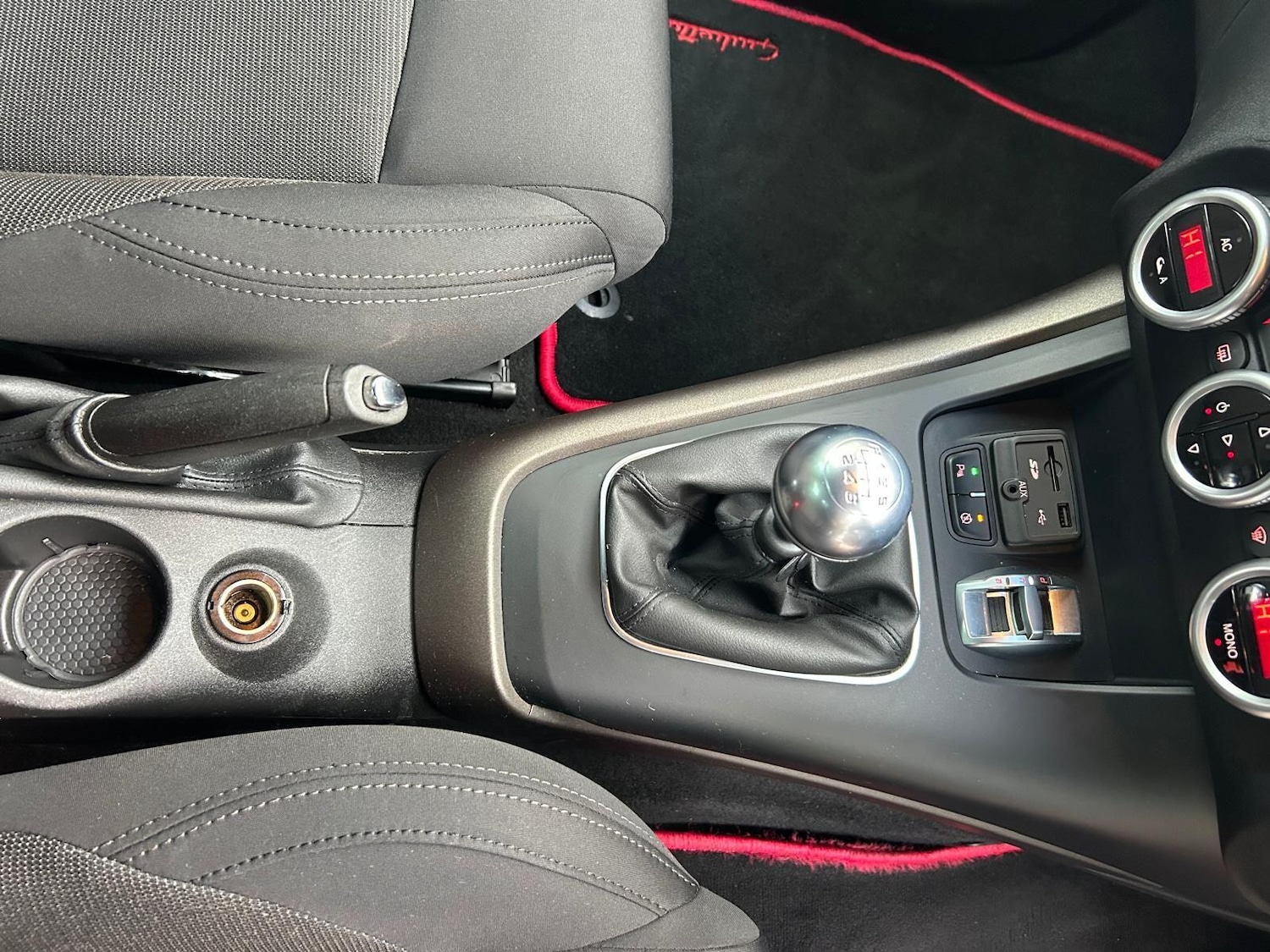 Used Alfa Romeo Giulietta 2015 for sale - 77163171: Photo 11