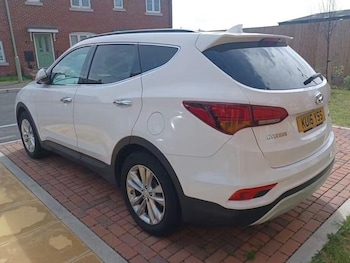 Used Hyundai Santa Fe 2016 for sale - 78516626: Photo