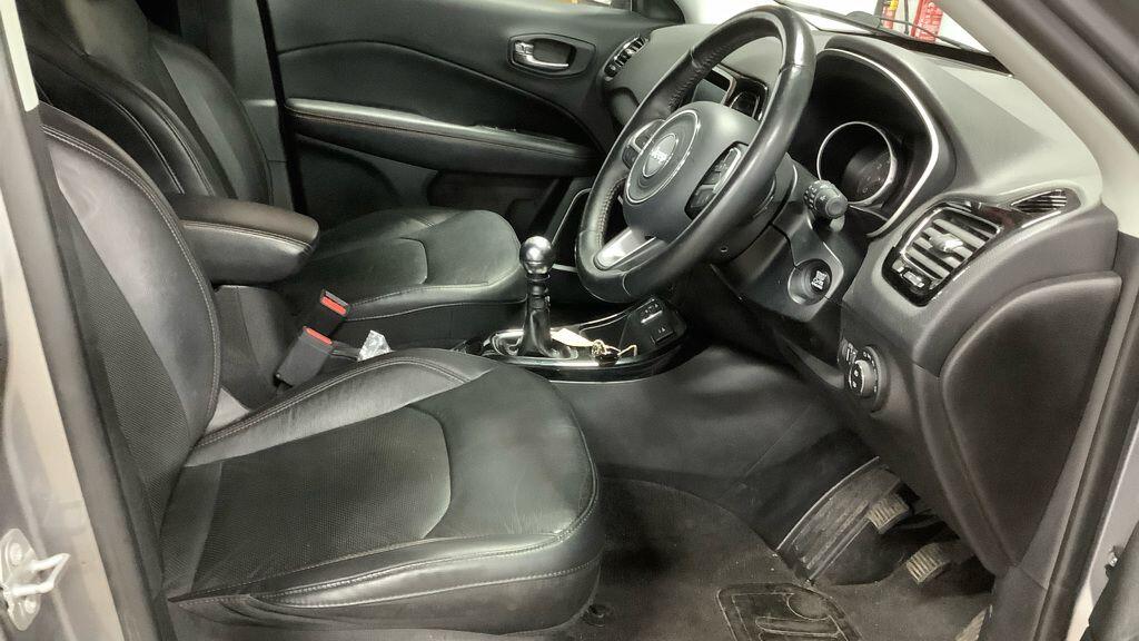 Used Jeep Compass 2018 for sale - 76976260: Photo 9