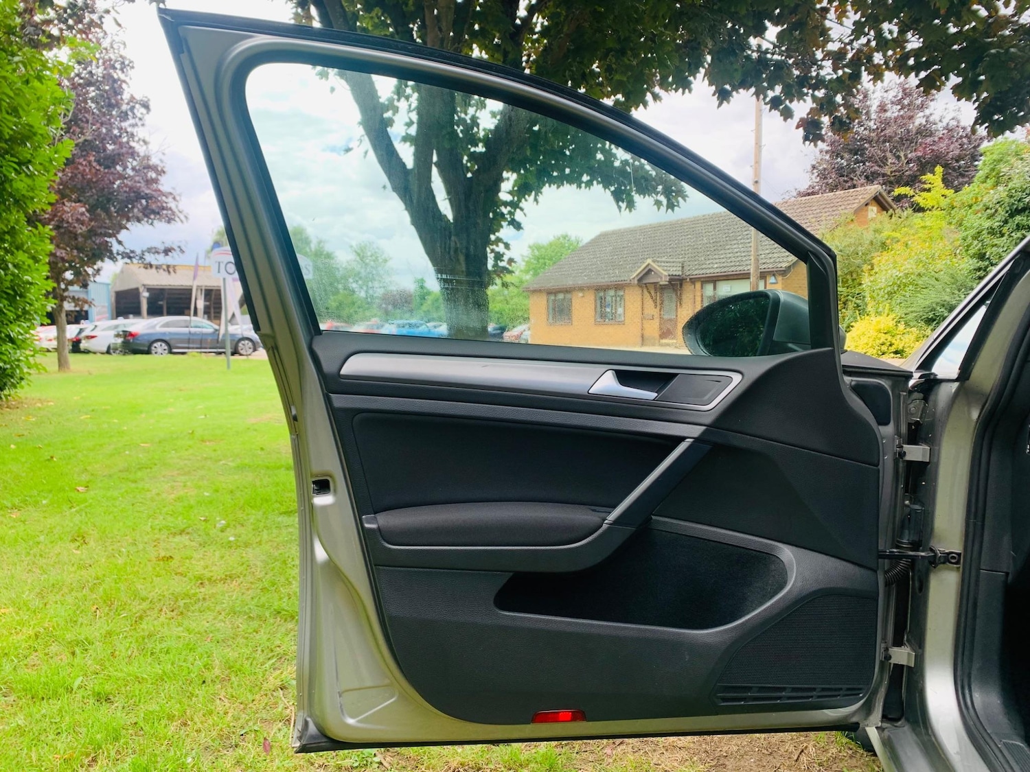 Vehicle 29