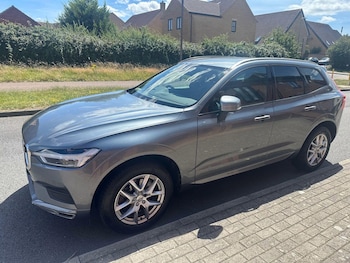Used Volvo XC60 2017 for sale - 79373482: Photo
