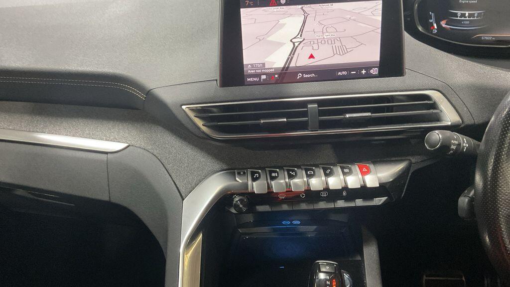 Used Peugeot 3008 2018 for sale - 76991051: Photo 10