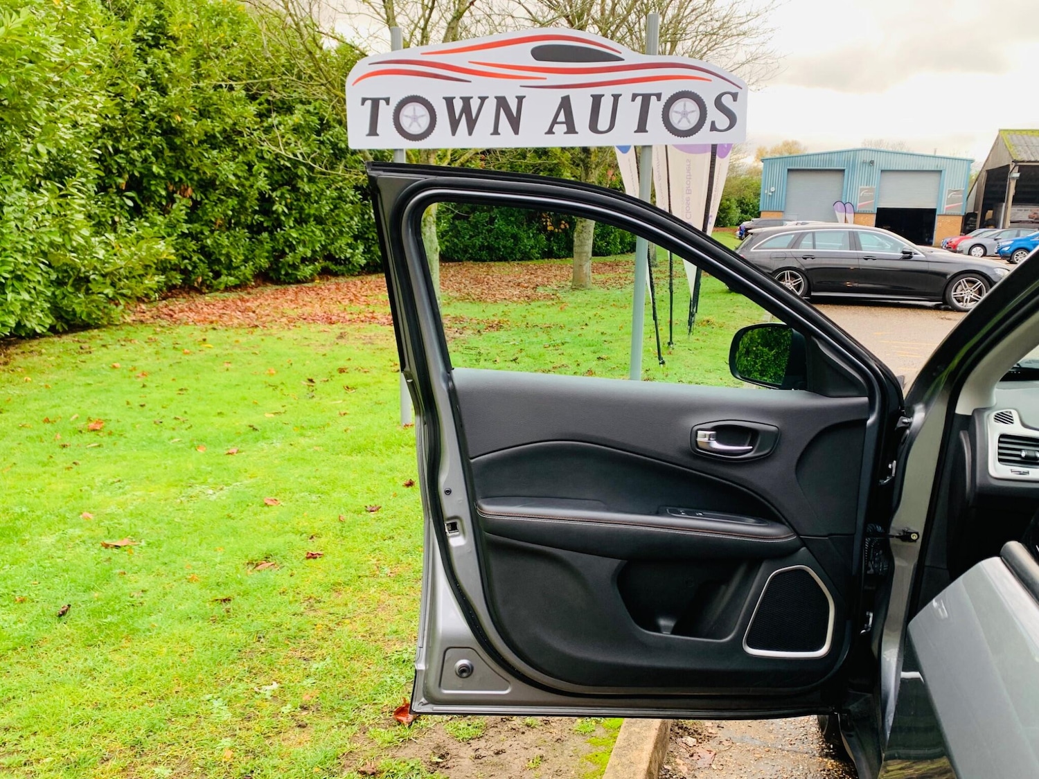 Used Jeep Compass 2018 for sale - 76742445: Photo 56