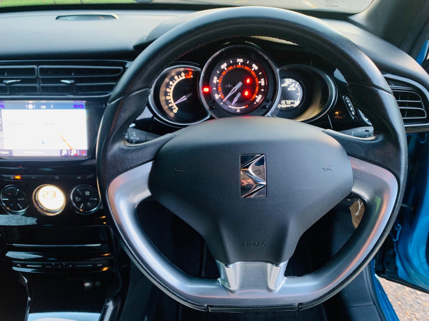 Used DS Automobiles DS 3 2015 for sale - 77143498: Photo 27