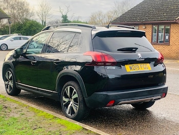 Used Peugeot 2008 2019 for sale - 76742928: Photo