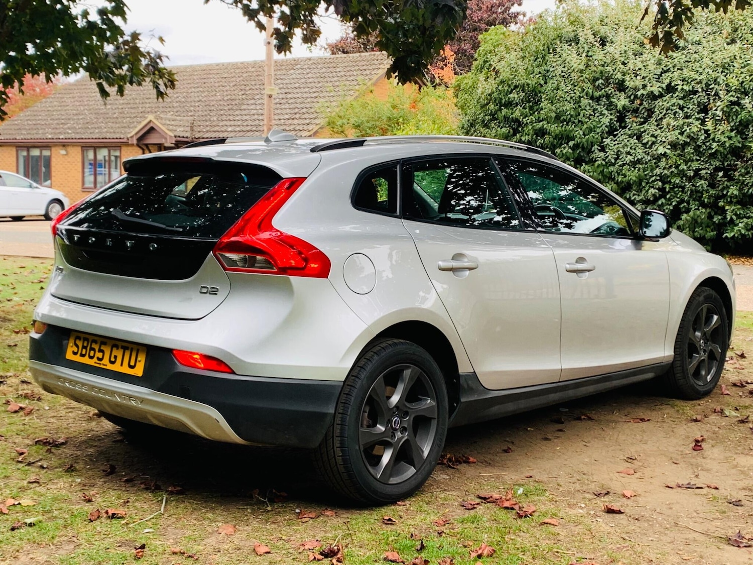 Used Volvo V40 Cross Country 2015 for sale - 75838850: Photo 24