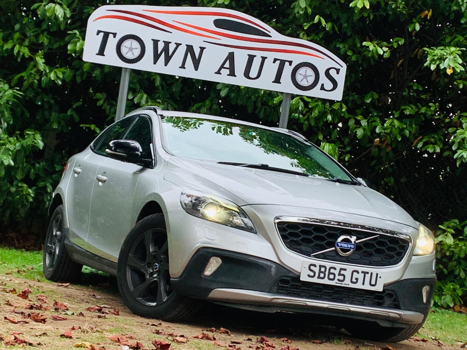 Used Volvo V40 Cross Country 2015 for sale - 75838850: Photo 3