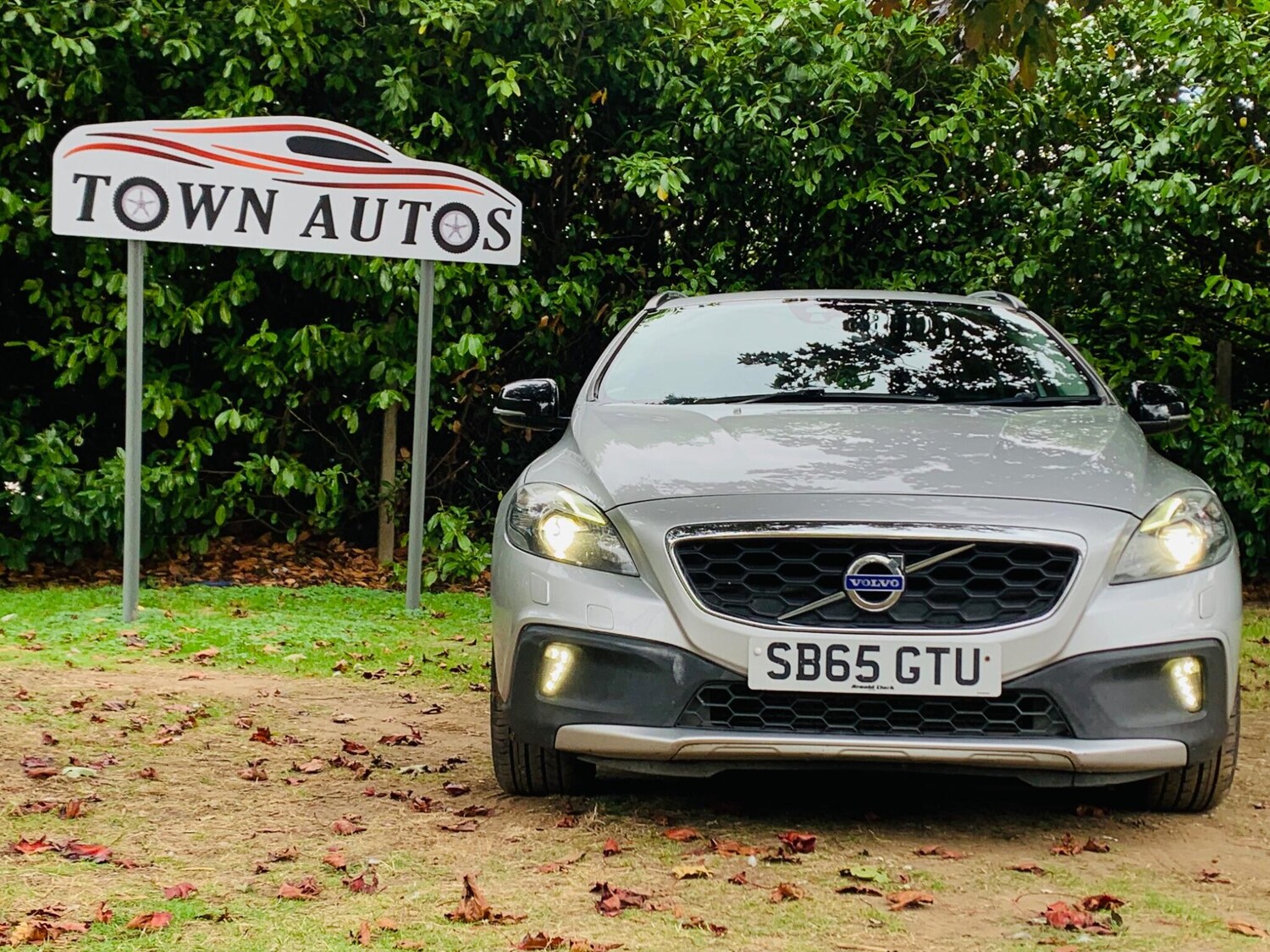 Used Volvo V40 Cross Country 2015 for sale - 75838850: Photo 33