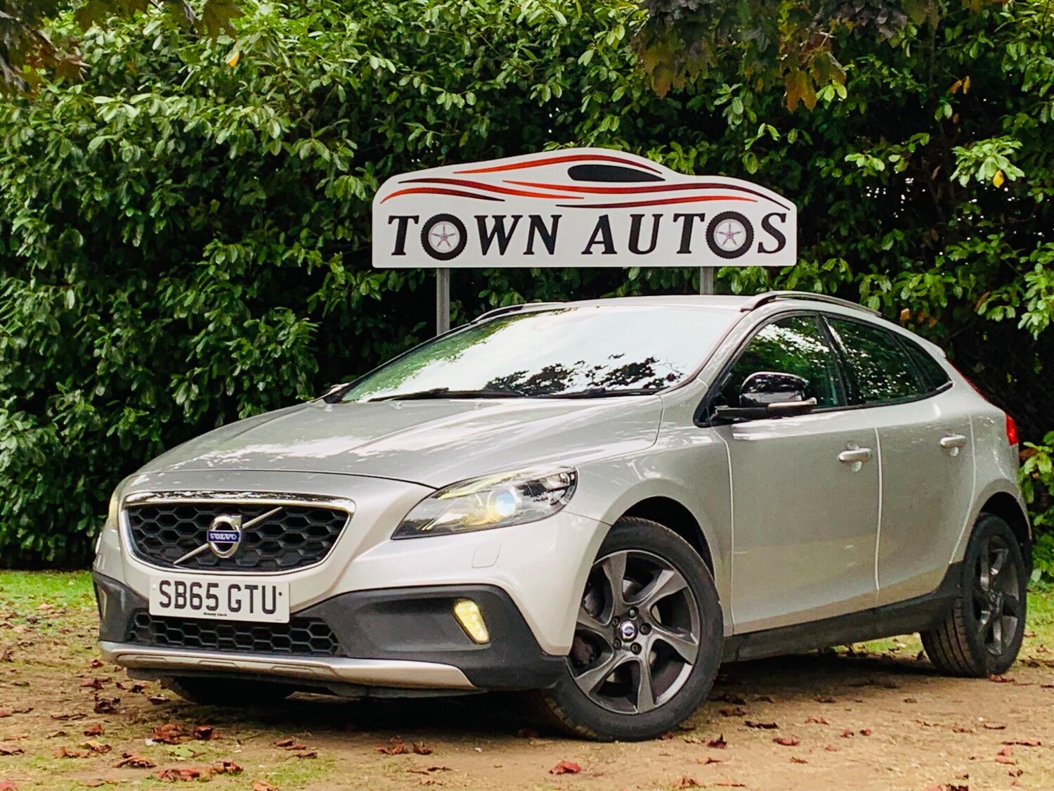 Used Volvo V40 Cross Country 2015 for sale - 75838850: Photo 34