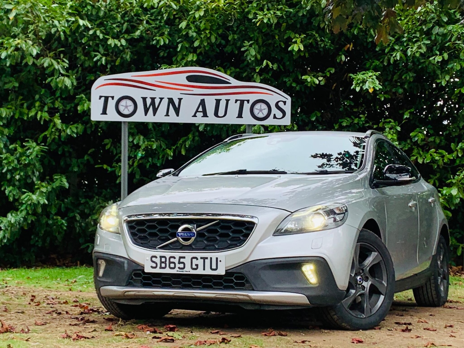 Used Volvo V40 Cross Country 2015 for sale - 75838850: Photo 36