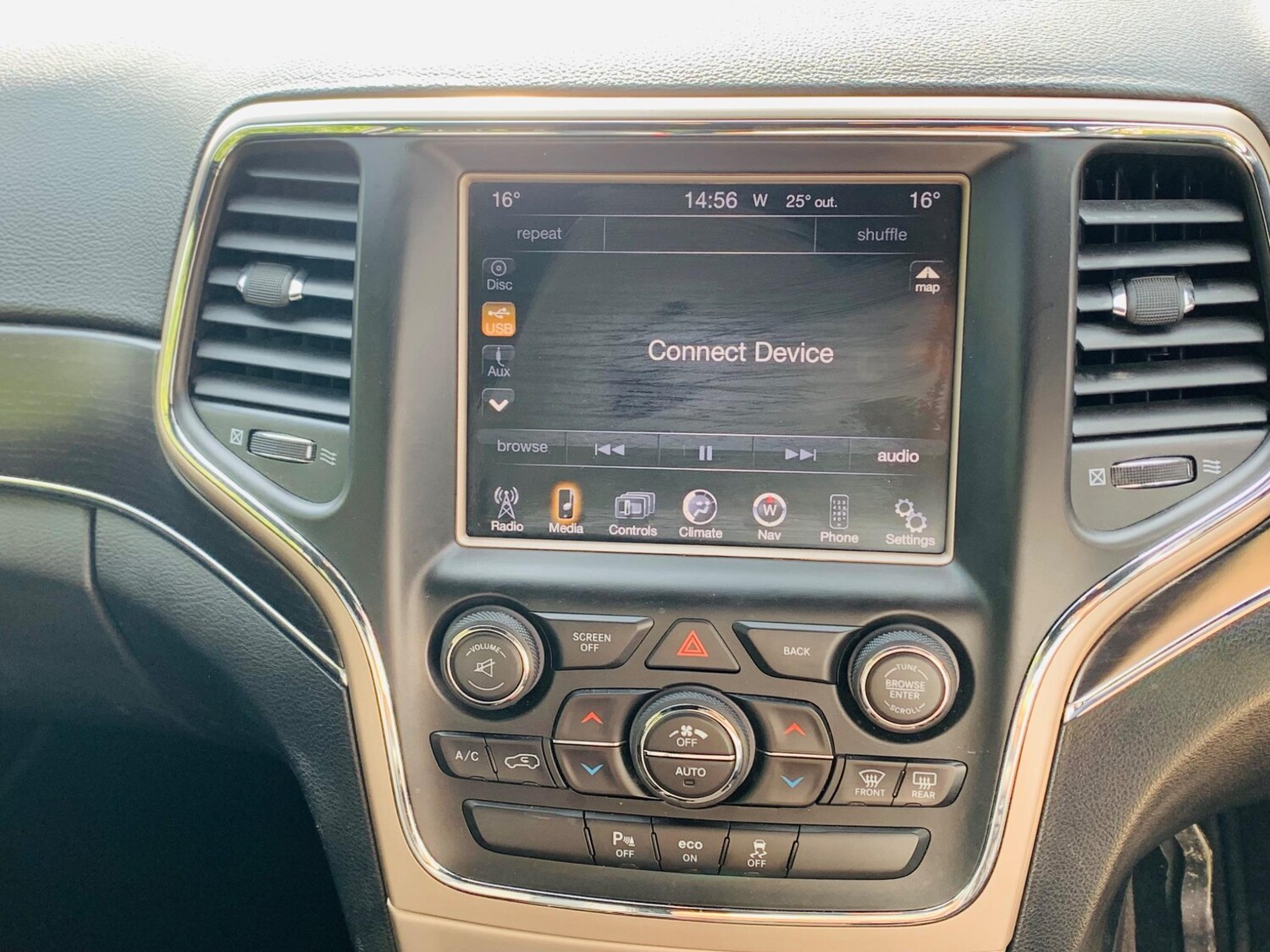 Used Jeep Grand Cherokee 2014 for sale - 77510569: Photo 27