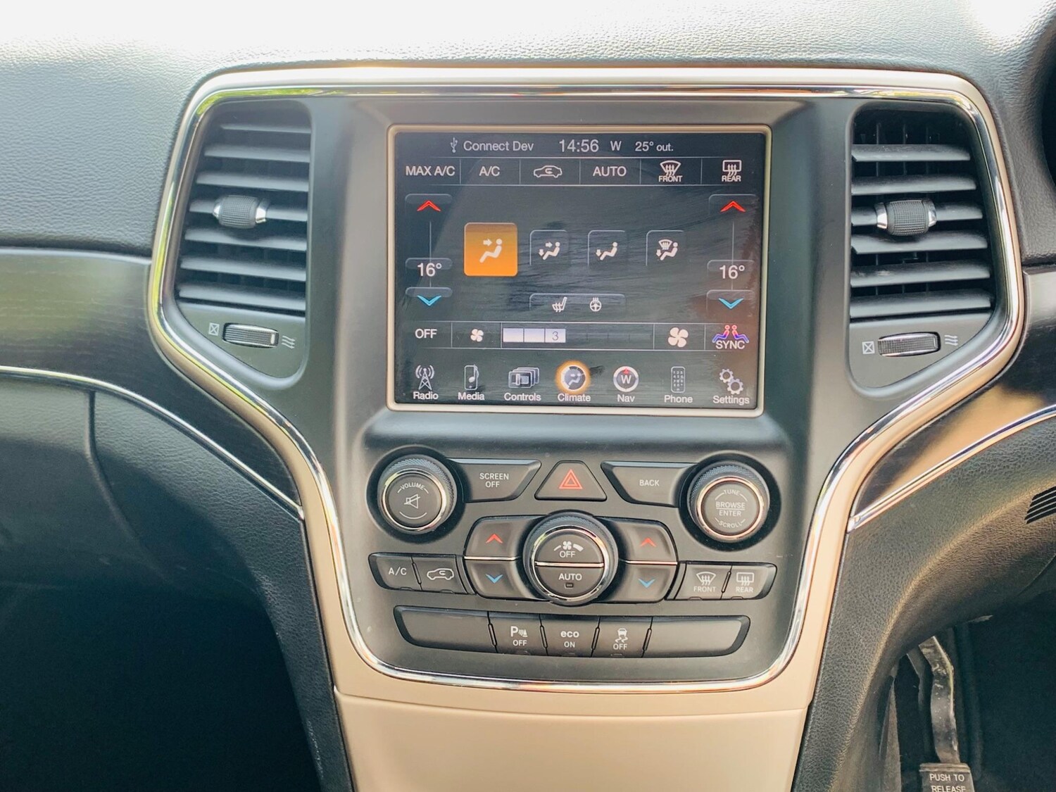 Used Jeep Grand Cherokee 2014 for sale - 77510569: Photo 29