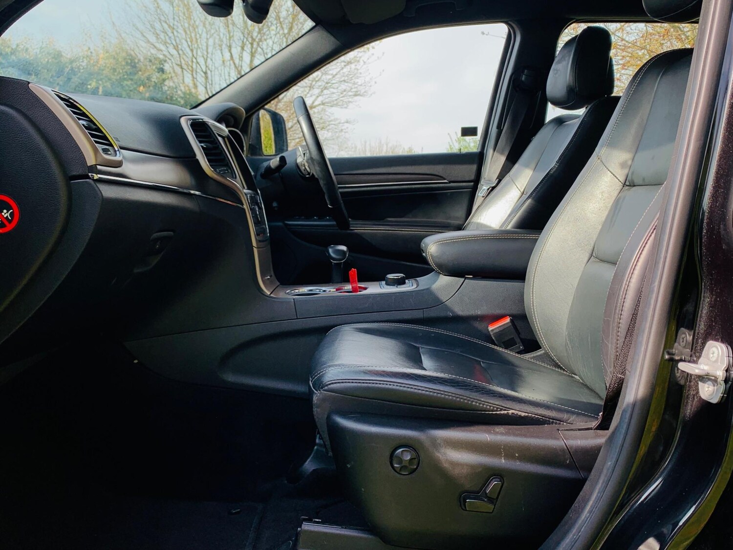 Used Jeep Grand Cherokee 2014 for sale - 77510569: Photo 41