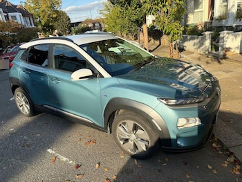 2019 (69) - 150kW Premium 64kWh 5dr Auto