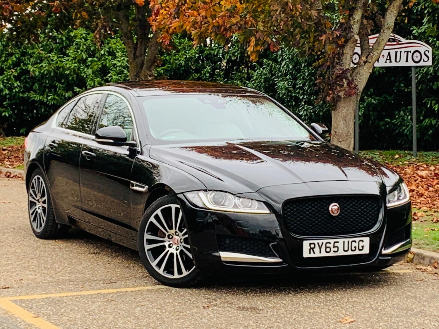 Used Jaguar XF 2015 for sale - 77291820: Photo 2