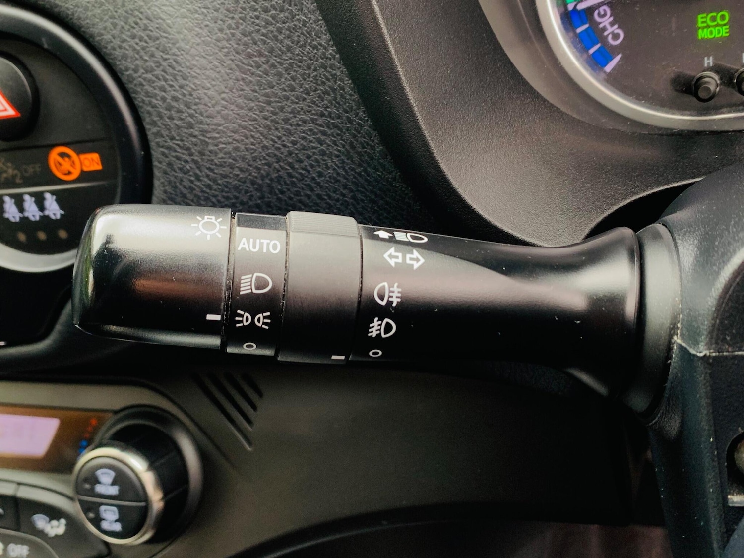 Used Toyota Yaris 2015 for sale - 76995150: Photo 13