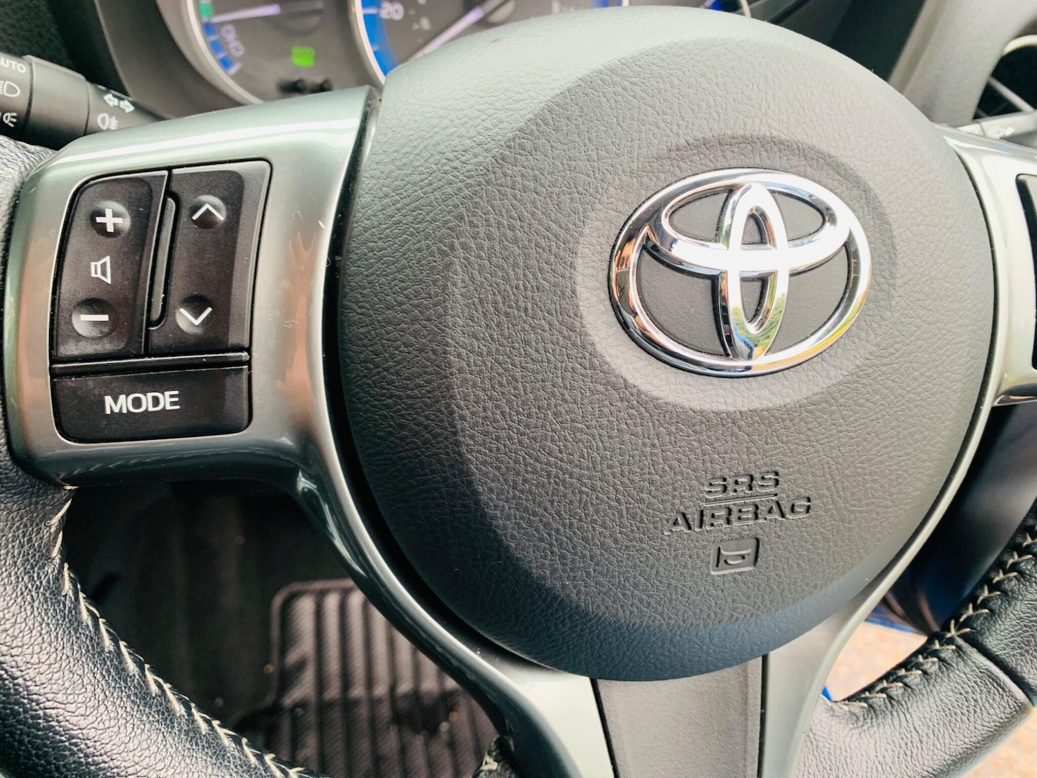 Used Toyota Yaris 2015 for sale - 76995150: Photo 14