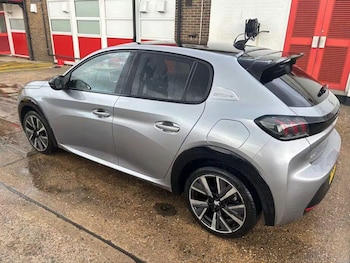 Used Peugeot 208 2020 for sale - 78363911: Photo