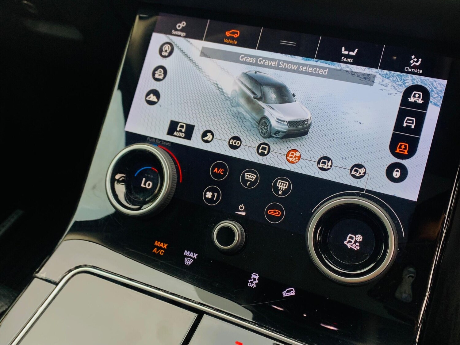 Used Land Rover Range Rover Velar 2017 for sale - 77696363: Photo 23