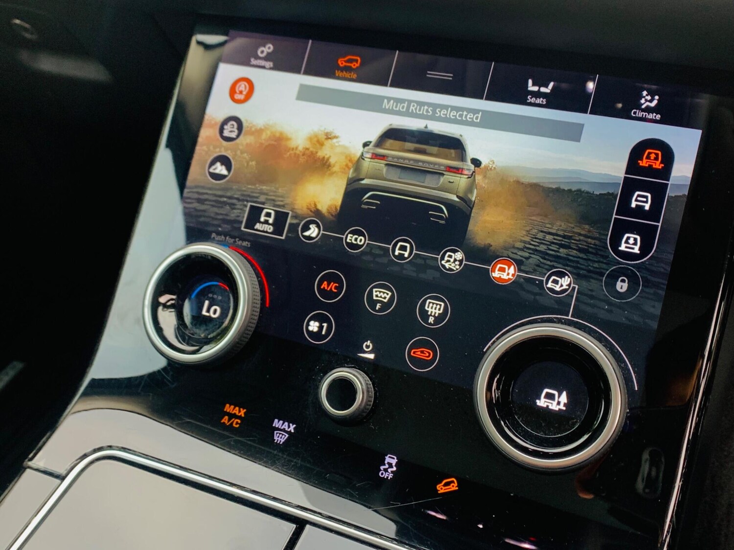 Used Land Rover Range Rover Velar 2017 for sale - 77696363: Photo 28