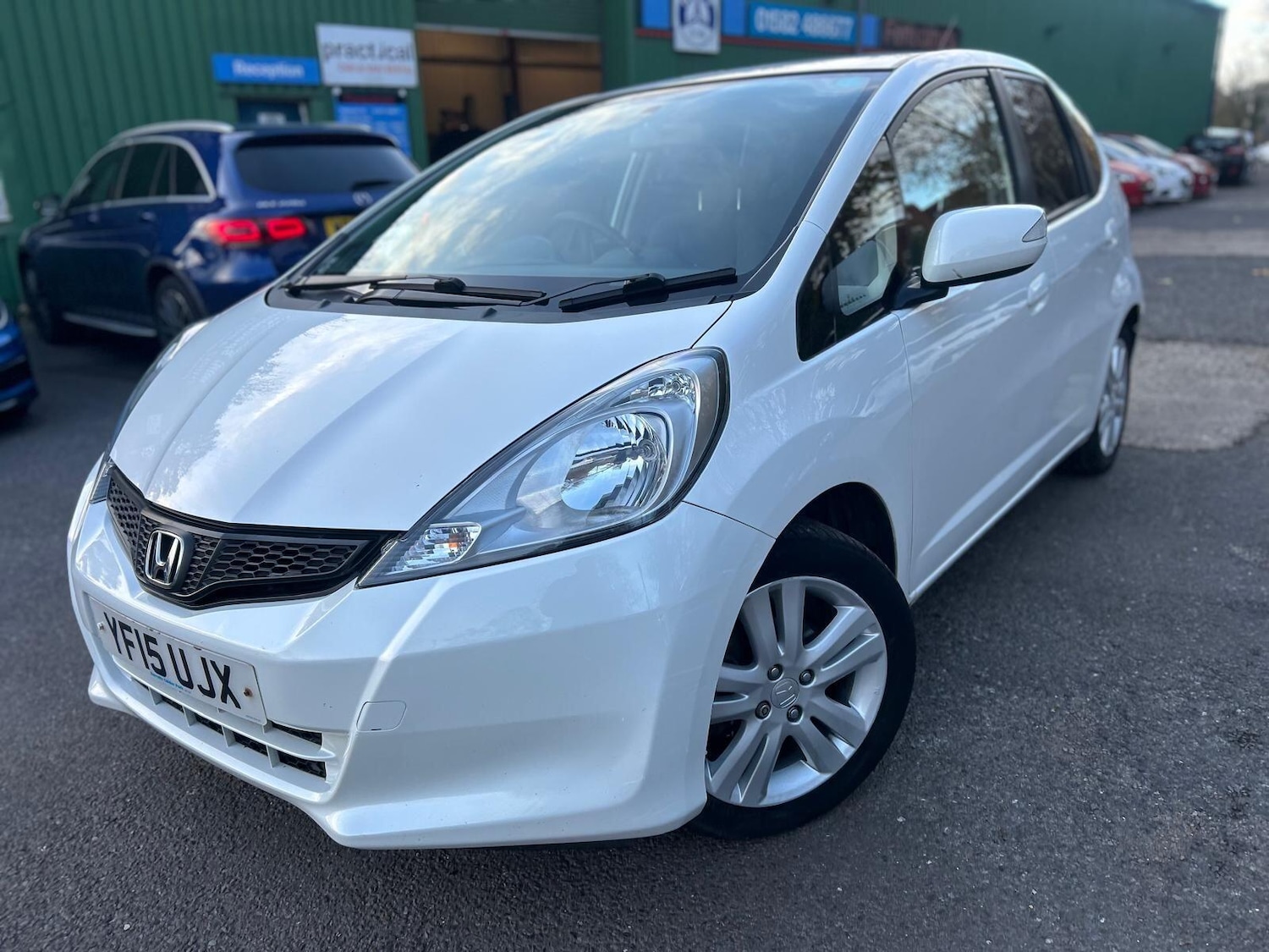 Used Honda Jazz 2015 for sale - 76994149: Photo 2