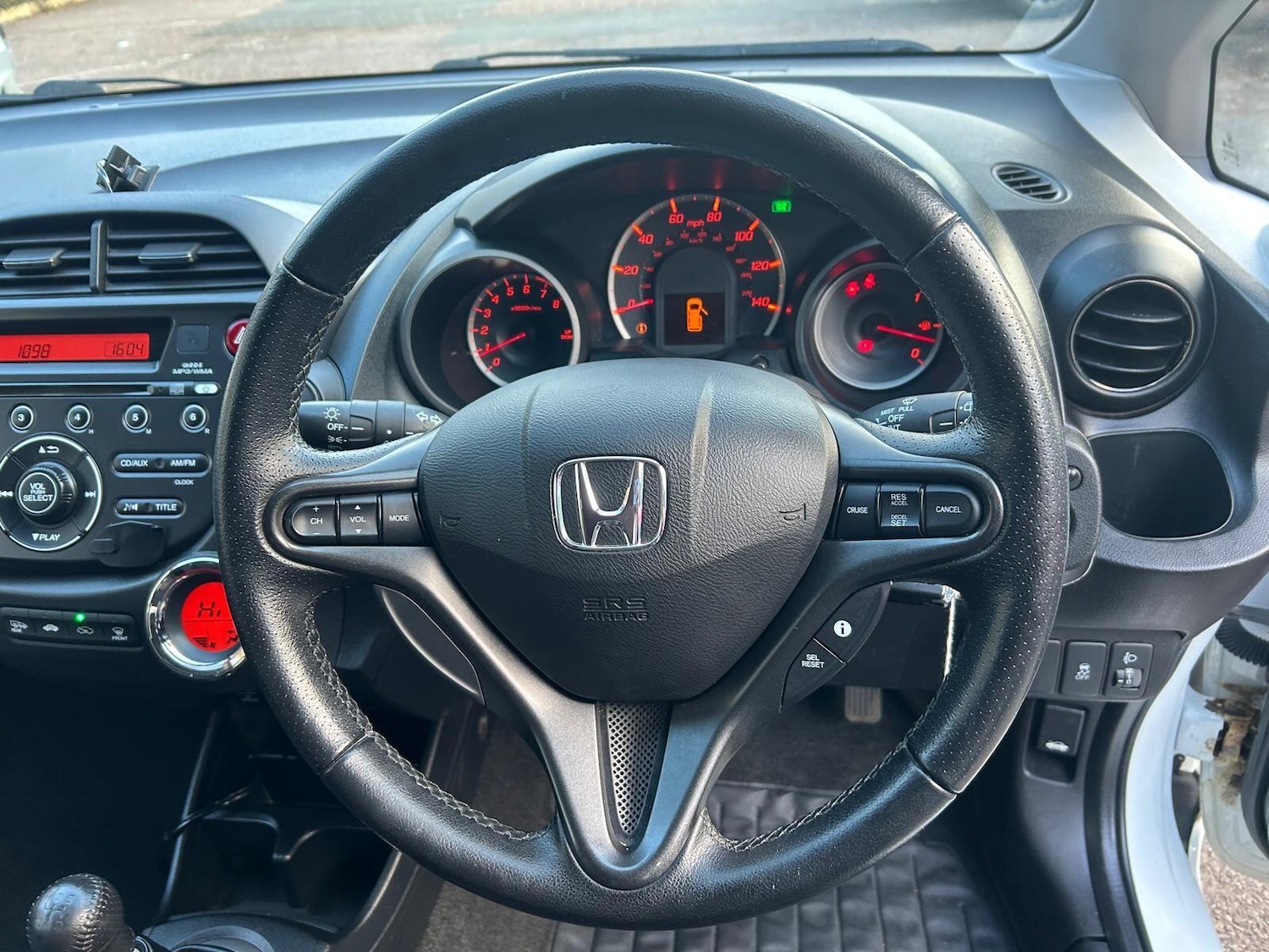 Used Honda Jazz 2015 for sale - 76994149: Photo 24