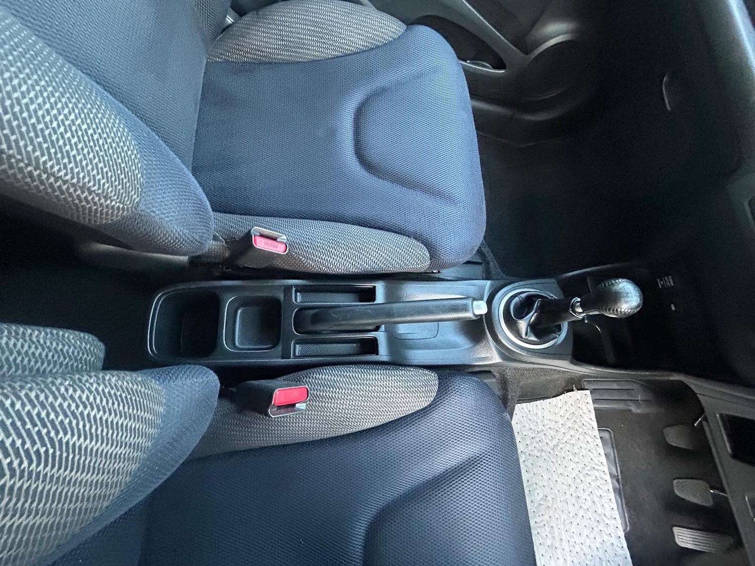 Used Honda Jazz 2015 for sale - 76994149: Photo 30