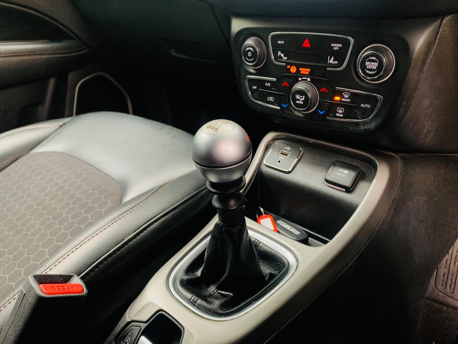 Used Jeep Compass 2018 for sale - 75949932: Photo 16