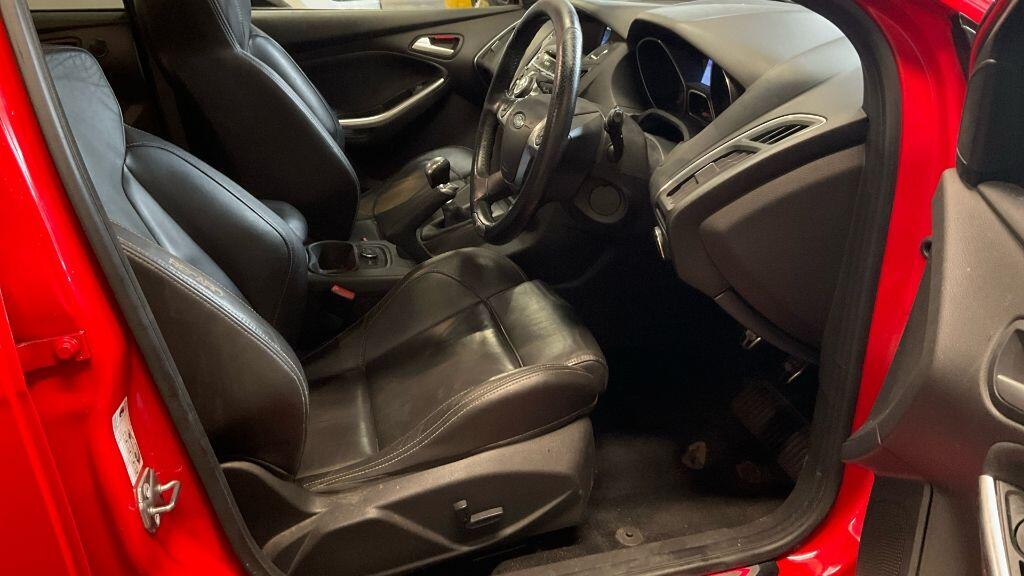 Used Ford Focus 2014 for sale - 76295583: Photo 9