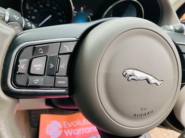 Used Jaguar XF 2015 for sale - 76295557: Photo 17