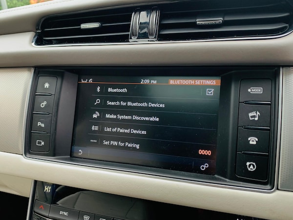 Used Jaguar XF 2015 for sale - 76295557: Photo 23